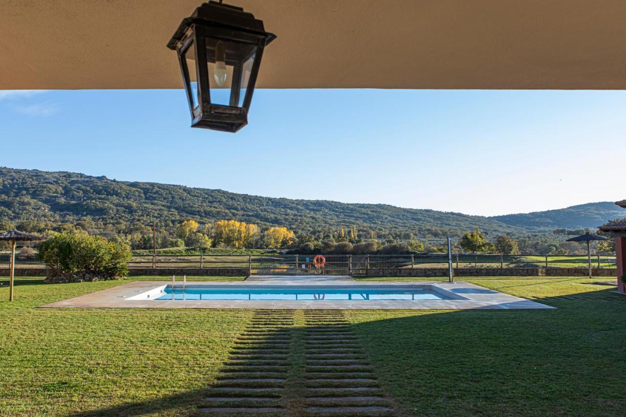 Casa Rural Los Tres Lugares San Martin De Trevejo Exterior photo
